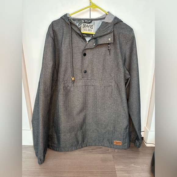 Zumiez - dravus windbreaker with front pouch and pockets. Button up quarter zip - Picture 1 of 7
